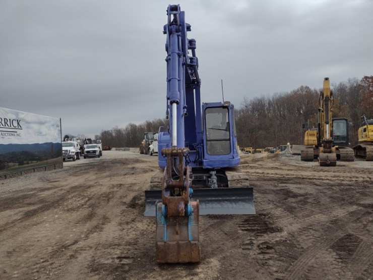 komatsu-pc128uu-2-image-2