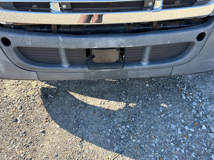 2018-freightliner-cascadia-125-image-22