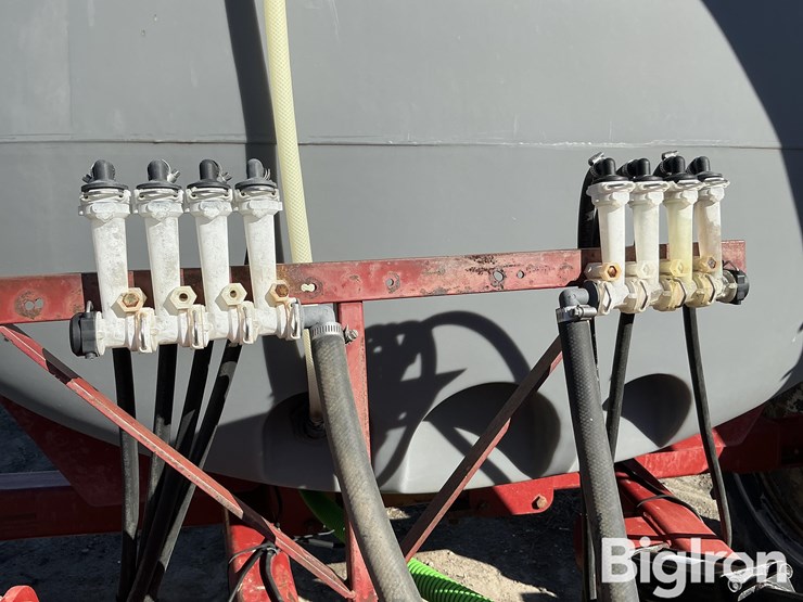 case-ih-2800-image-13