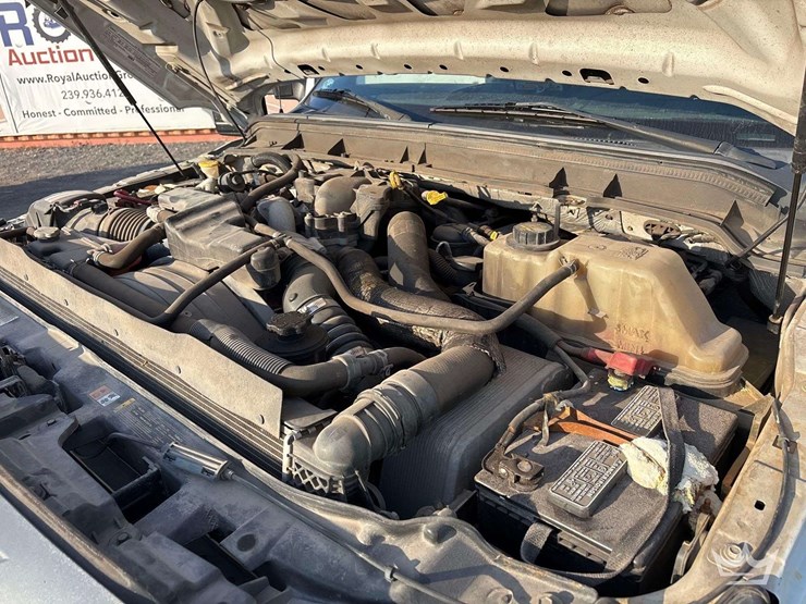 2015-godwin-184u-image-11