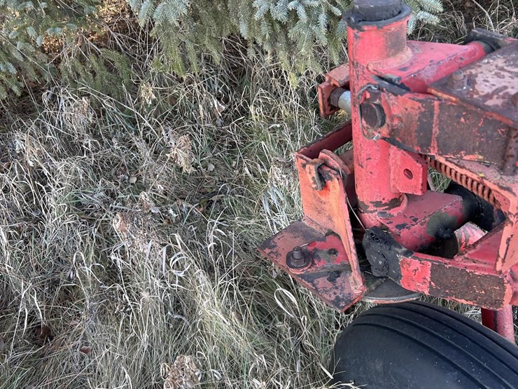 melroe-6-bottom-plow-image-7