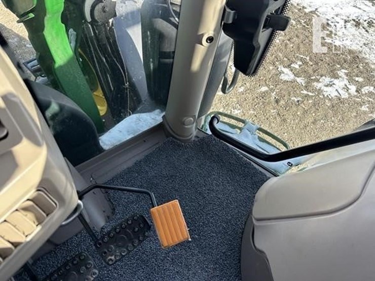 2023-john-deere-6r-155-image-64