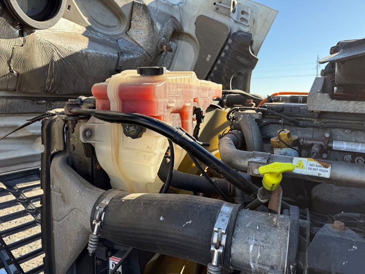 2018-freightliner-cascadia-125-image-70