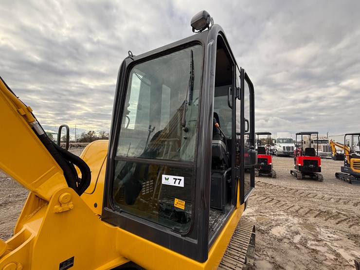 komatsu-pc56-7-image-39