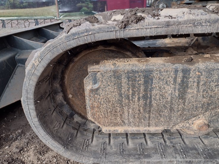 22-bobcat-e60-image-39