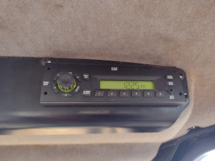caterpillar-d5k2-lgp-image-9