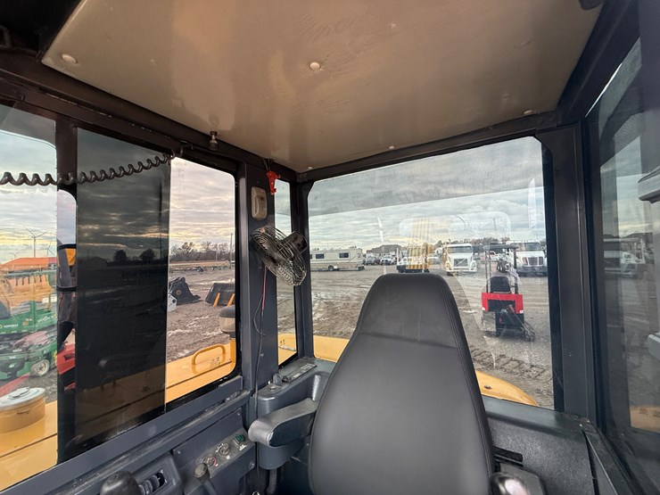 komatsu-pc56-7-image-48