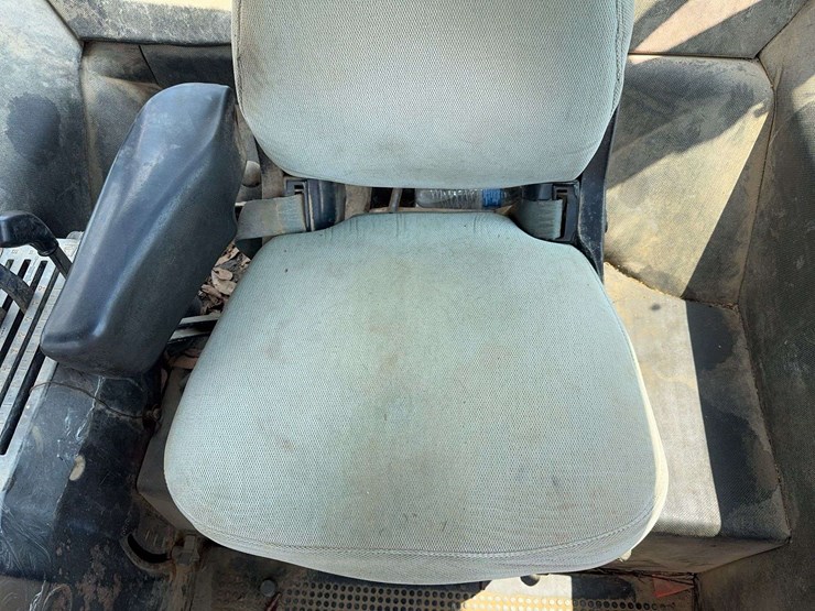 john-deere-4640-image-28