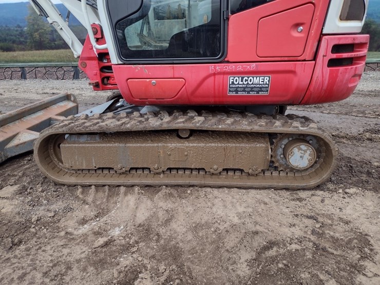 takeuchi-tb240-image-27