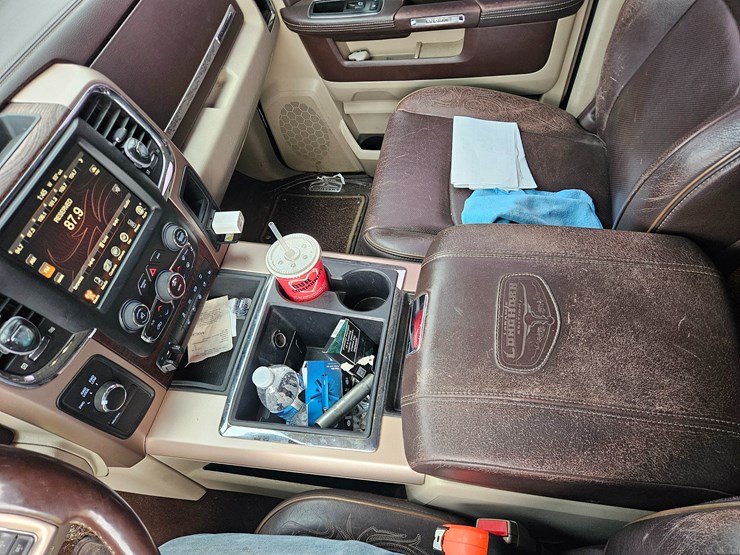 2014-dodge-2500-image-41