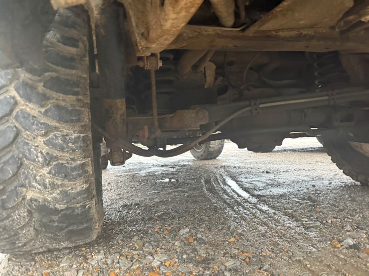 2000-chevrolet-tahoe-image-13