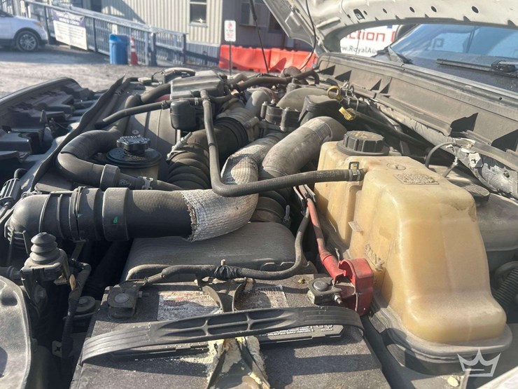 2016-ford-f350-image-15