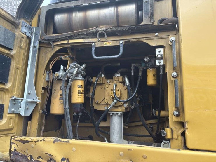 caterpillar-336fl-image-17