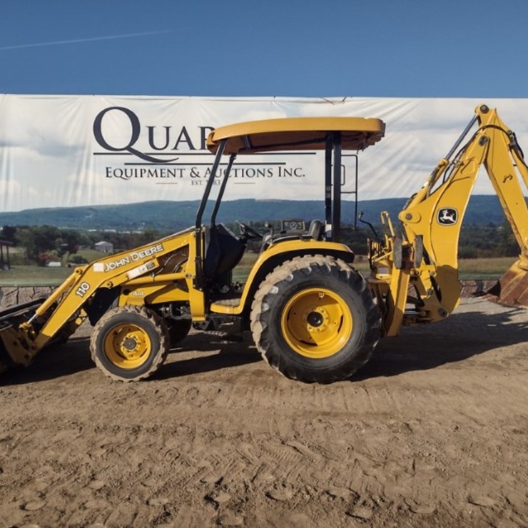 2004 JOHN DEERE 110