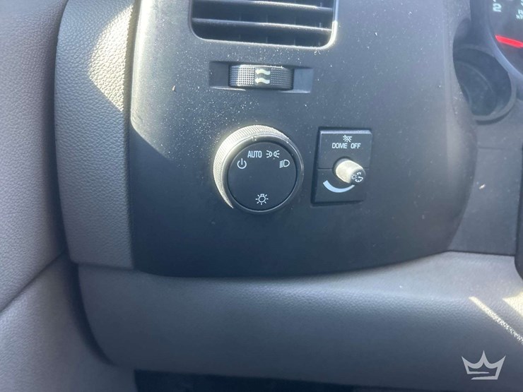 2008-gmc-sierra-1500-ext.-cab-pickup-truck-image-16