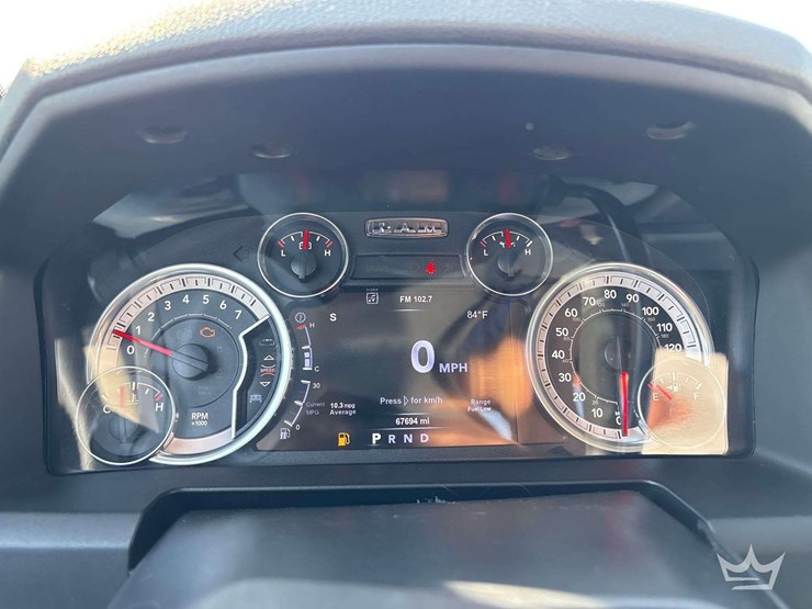 2014-dodge-1500-image-12