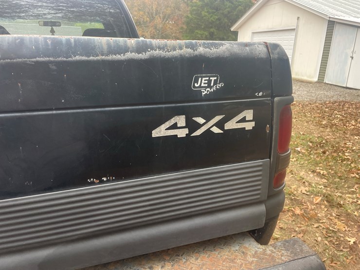 1997-dodge-2500-image-10