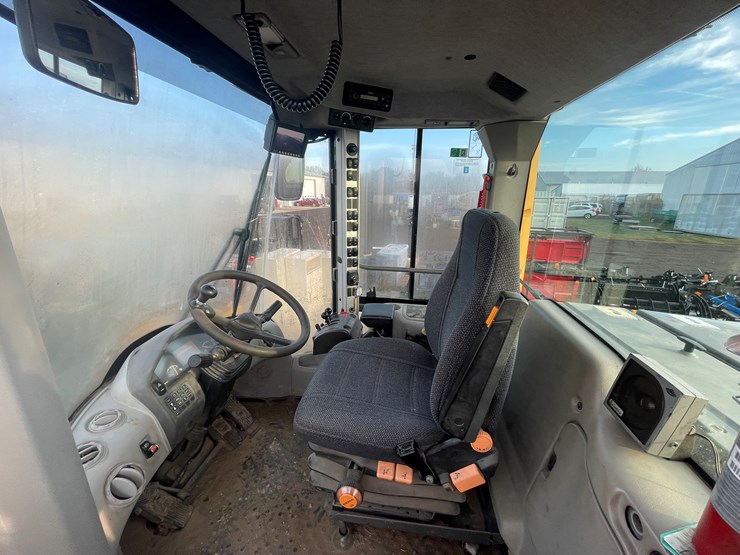 2013-volvo-l70g-image-26