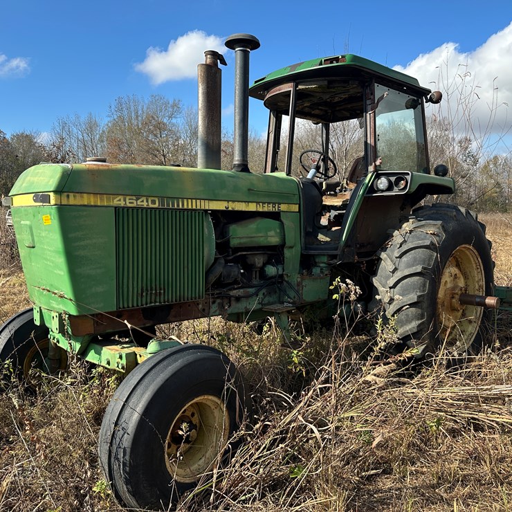 JOHN DEERE 4640