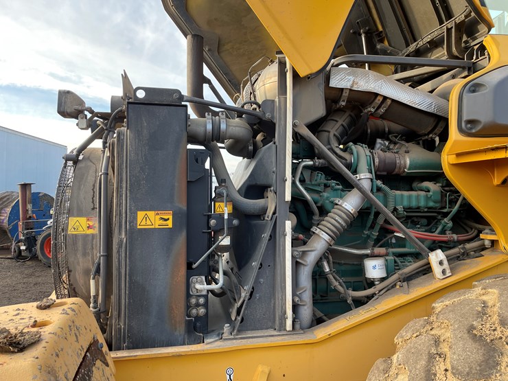 2013-volvo-l70g-image-40