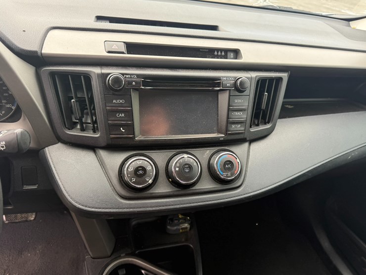 2018-toyota-rav4-image-33