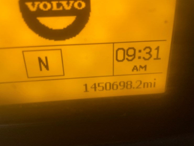 2008-volvo-10-image-51