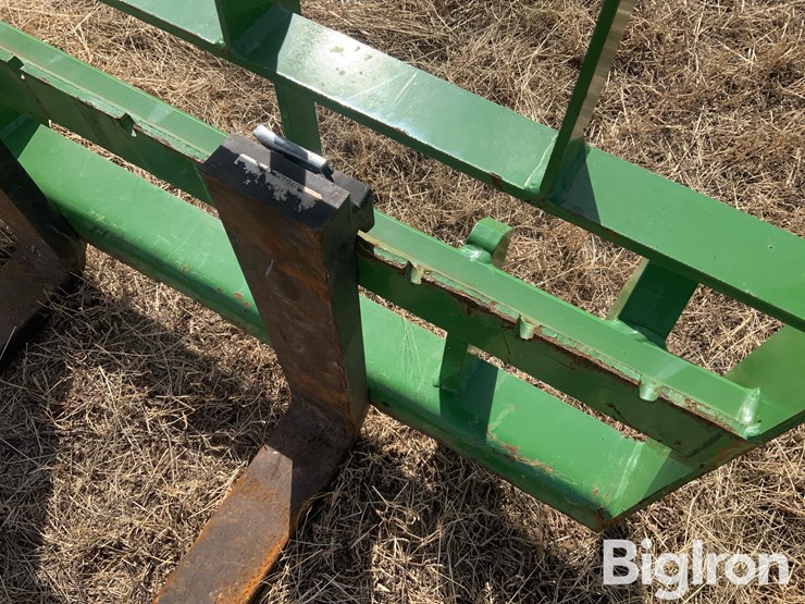 2021-john-deere-640r-image-11