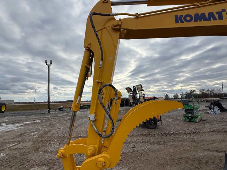 komatsu-pc56-7-image-31
