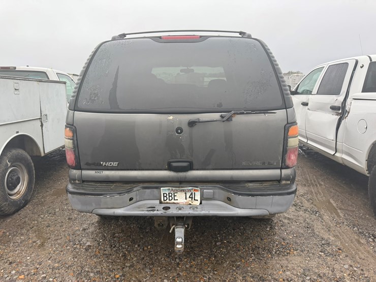 2000-chevrolet-tahoe-image-9