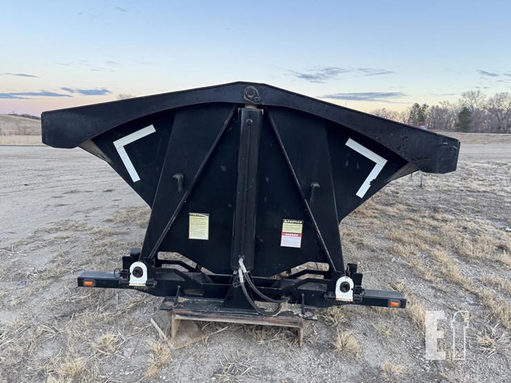 side-dump-industries-16ft-well-truck-mount-image-7