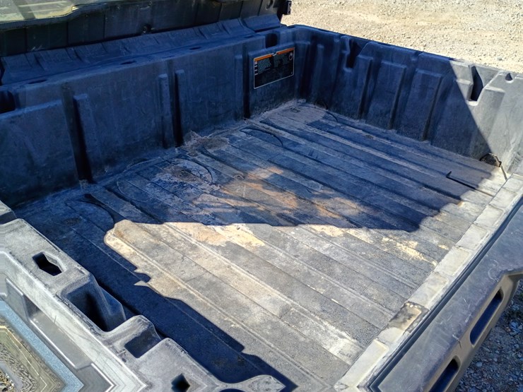 #22111-•-2022-can-am-hd-10-4-seater-side-by-side-image-45