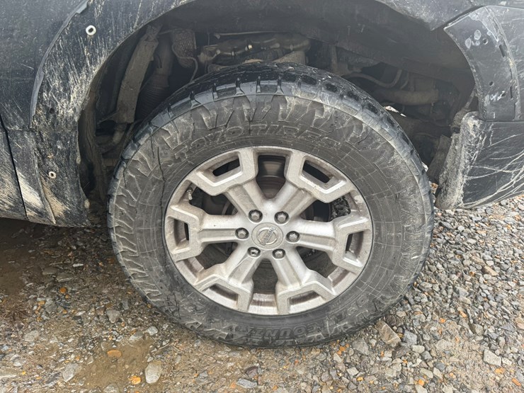 2017-nissan-titan-image-5