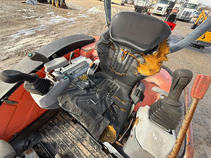 kubota-kx71-3-image-37