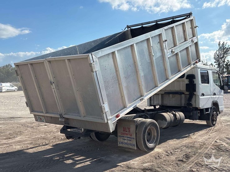 2007-mitsubishi-fuso-fe84d-image-3