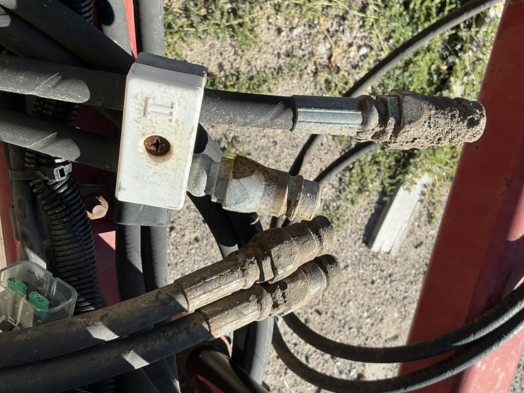 case-ih-2800-image-17