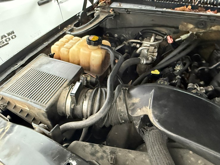 2000-chevrolet-tahoe-image-50