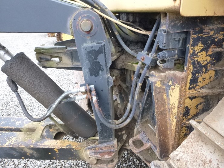 caterpillar-d6h-image-45