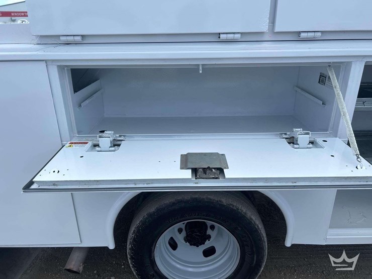 2018-ford-f350-image-29