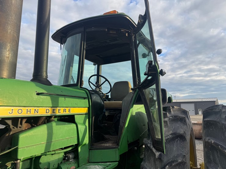 john-deere-4630-image-25
