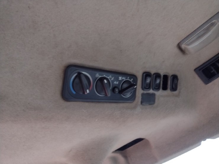 kubota-l5740-image-8