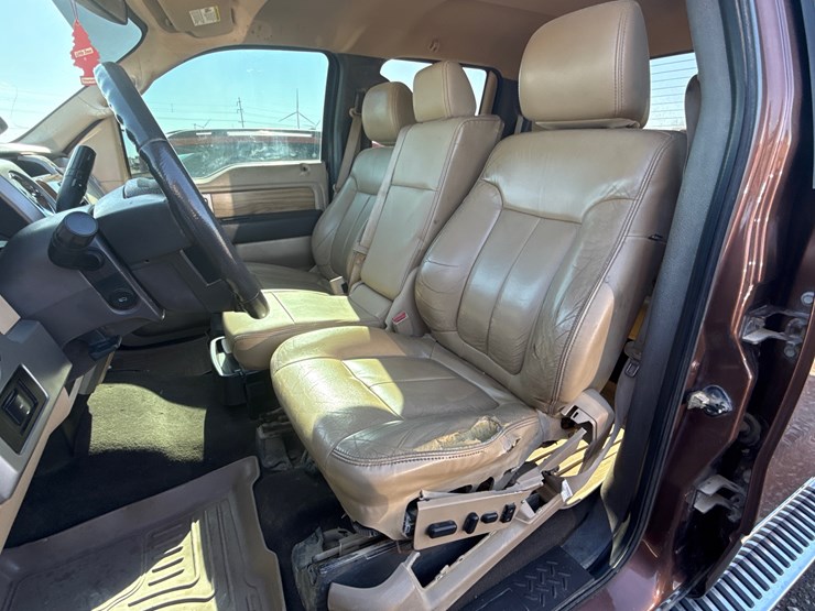 2011-ford-f150-lariat-image-22