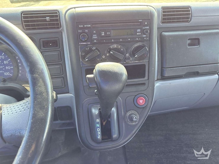 2007-mitsubishi-fuso-fe84d-image-11