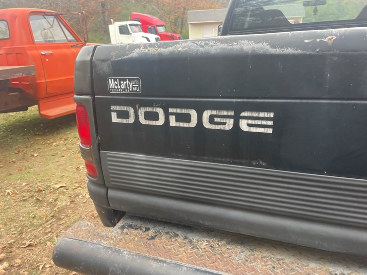 1997-dodge-2500-image-9