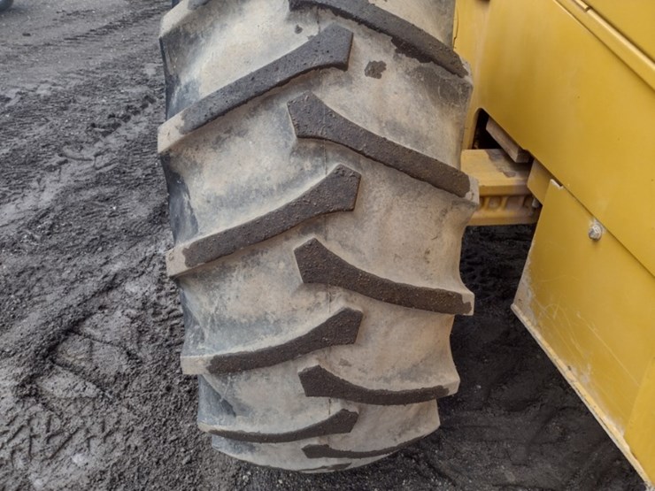 2003-deere-tc54h-image-22