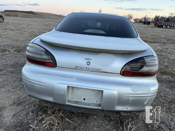 2003-pontiac-grand-prix-image-6