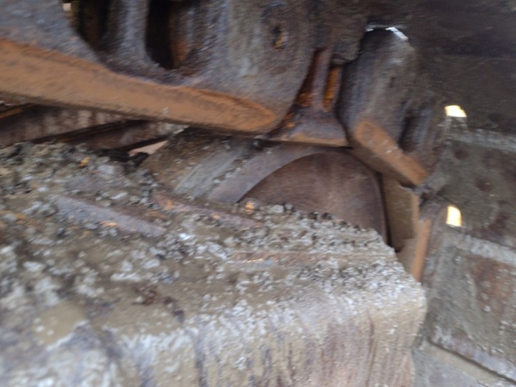 caterpillar-d6t-xl-image-37