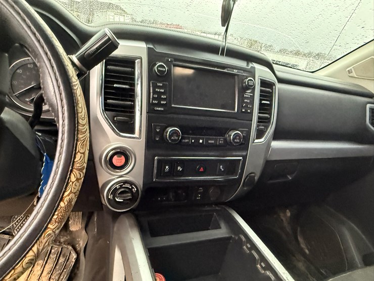 2017-nissan-titan-image-34