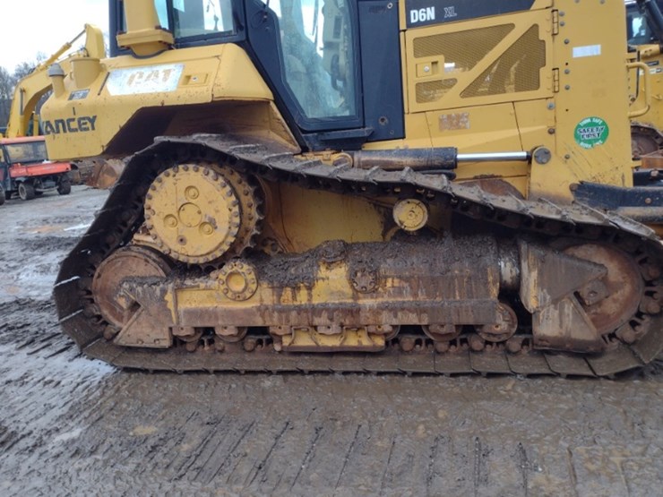 caterpillar-d6n-xl-image-28
