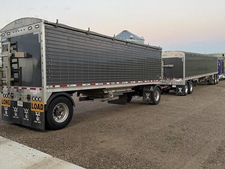 2024-wilson-pacesetter-w/-pup-image-1