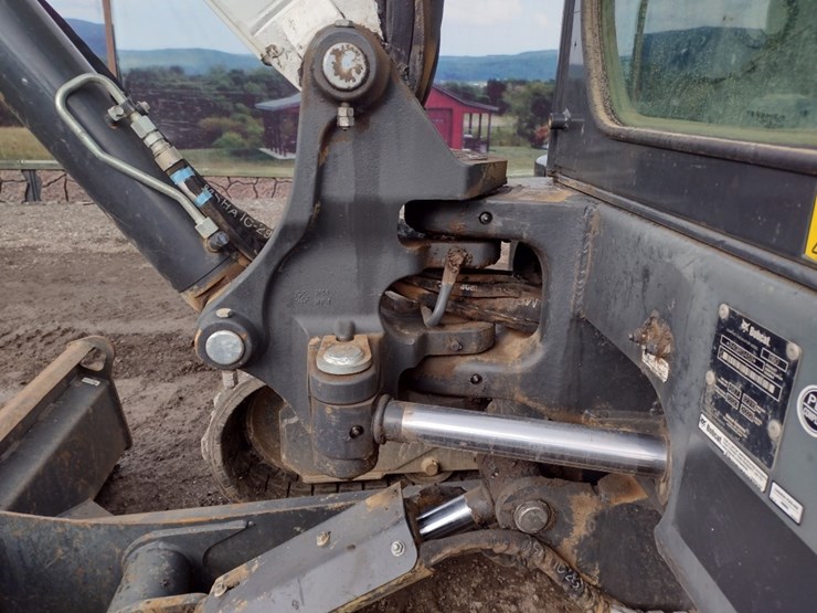22-bobcat-e60-image-23
